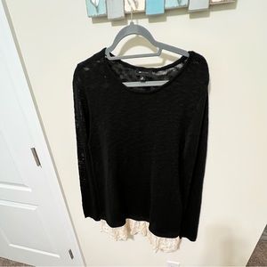 AB Studio Women’s Black Sweater with Cream Colored Lace Bottom Trim / Size XL